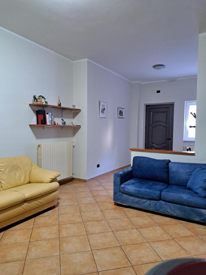 Villa La casa di mezzo-affitti brevi-zona ospedali Busso Esterno foto