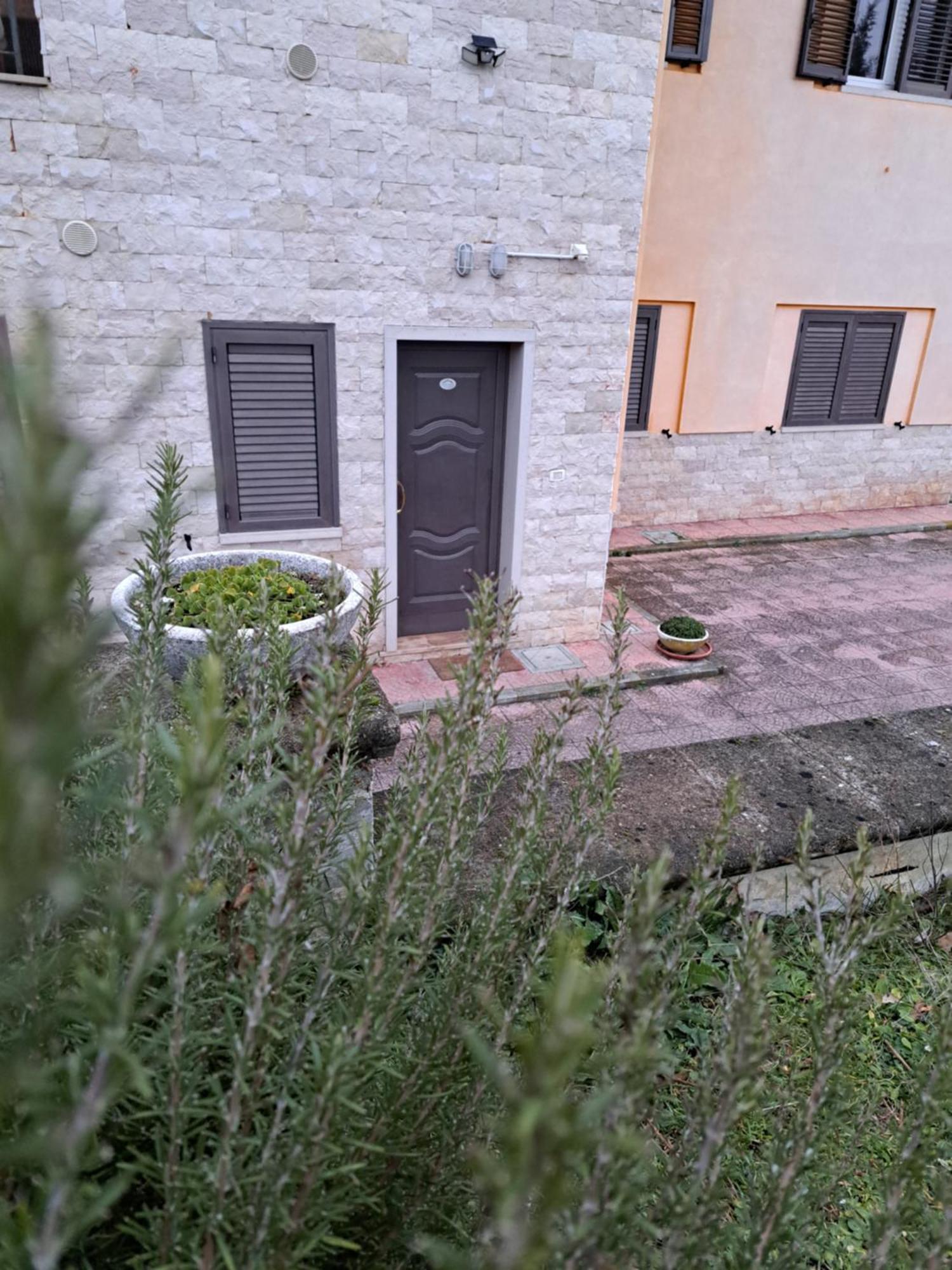 Villa La casa di mezzo-affitti brevi-zona ospedali Busso Esterno foto